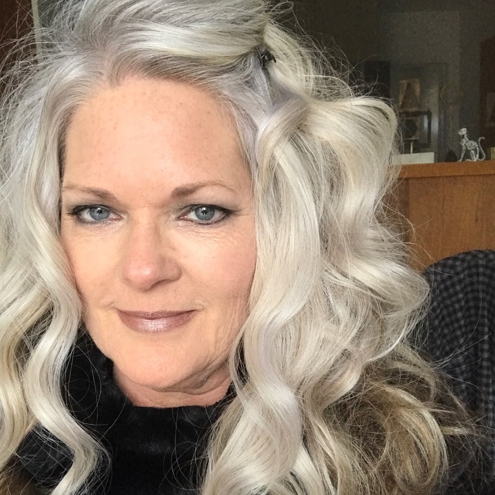 Meet your Posher, Traci